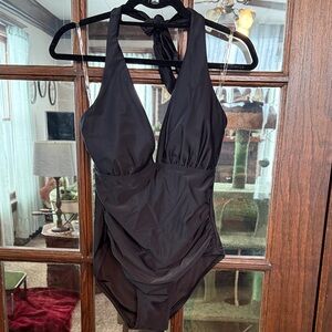 DKNY Womens Black Ruched Halter One Piece Swimsuit Tummy Control DI2SS001 L
